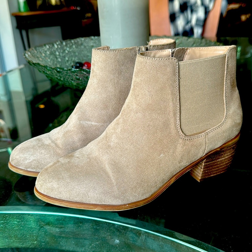 Treasure & Bond Booties Size 4